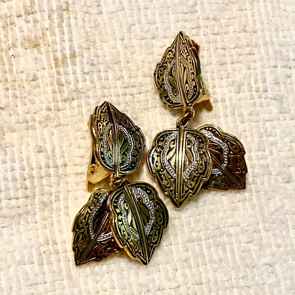 Vintage gold leaf earrings